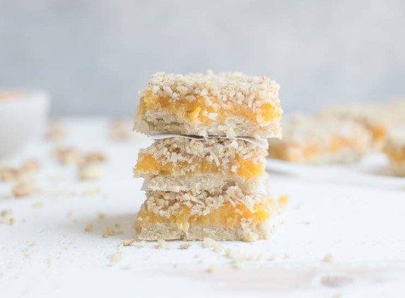 How to Make Paleo Vegan Apricot Bars