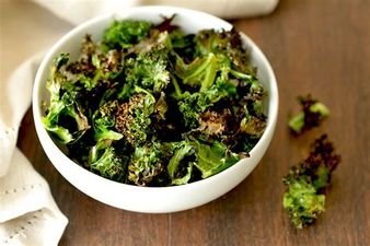 How to Make Easy Baked Kale Chips