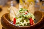 How to Make the Best Healthy Guacamole